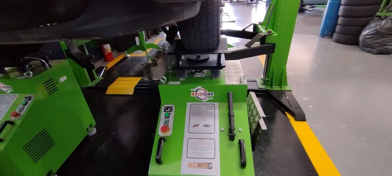 Equipamento Ruid Car em uso na Auto Center Interlagos